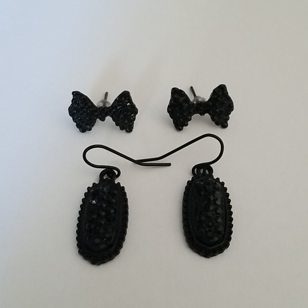 Black bowtie set